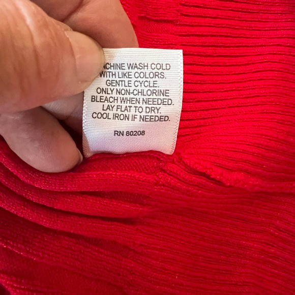 Relativity Vibrant Red Turtleneck Sweater - Picture 7 of 9